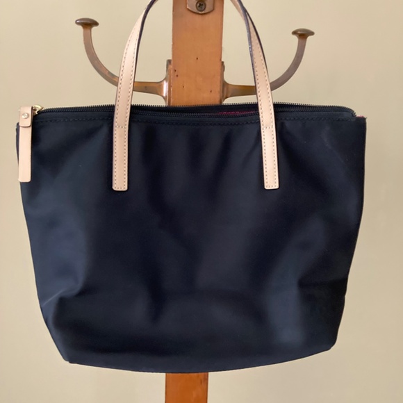 KATE SPADE BLACK NYLON TOTE PURSE LEATHER HANDLES - Picture 2 of 7